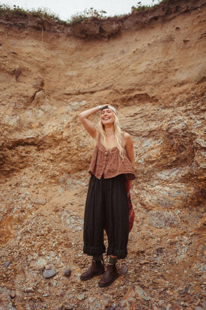 Bloomer Cropped Pants - 2 Colours