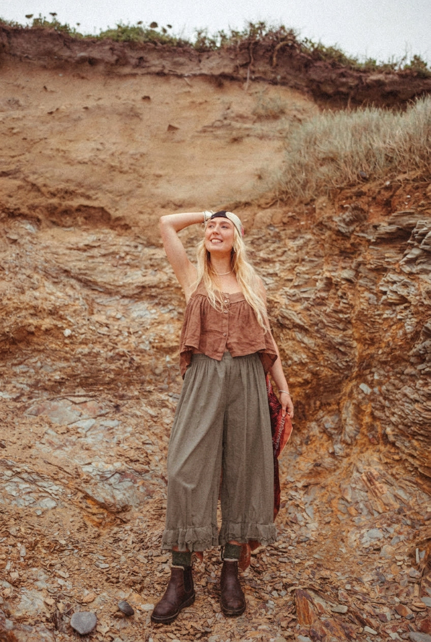 Bloomer Cropped Pants
