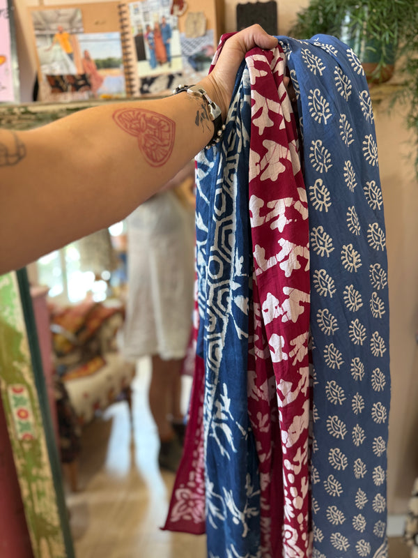 Beach Coverup Sarong Pareo - Indigo Floral Jaal