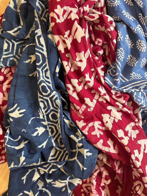 Beach Coverup Sarong Pareo - Indigo Floral Jaal