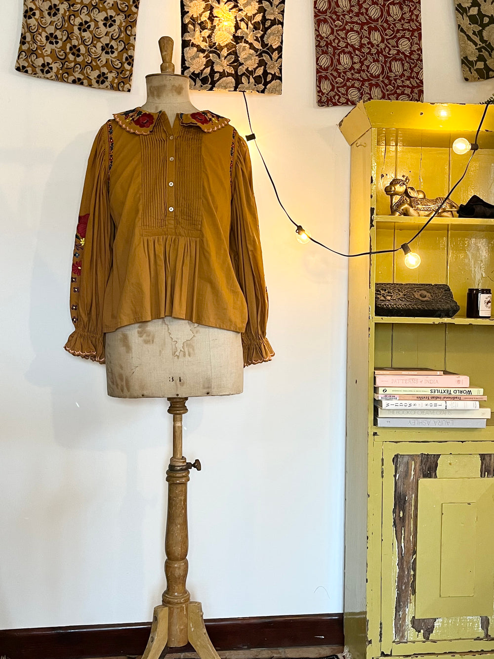 The Harriet Blouse Cumin Medium FAULTY