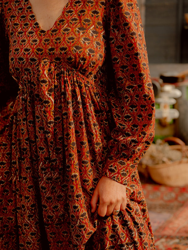 The Daphne dress SAMPLE