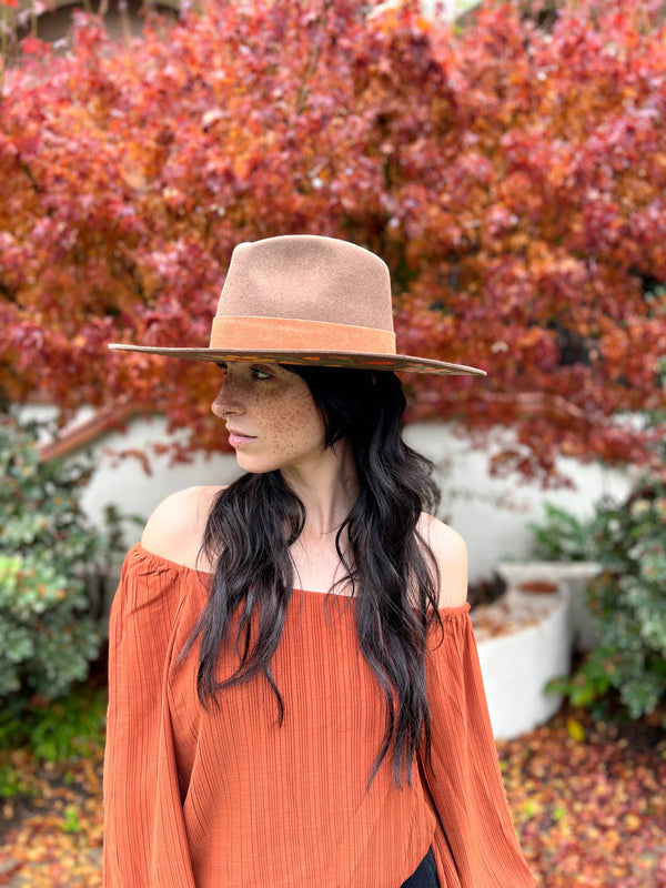 The Ruby Quinn (rancher hat, unique hat): 57 (S/M)