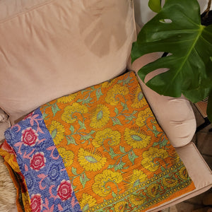 Kantha  throw 5