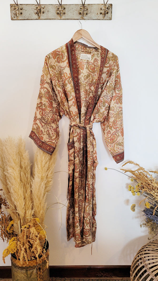 Vintage sari robe
