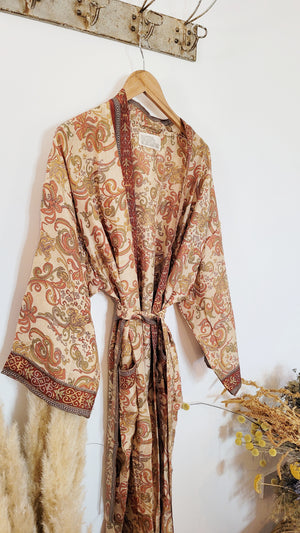 Vintage sari robe