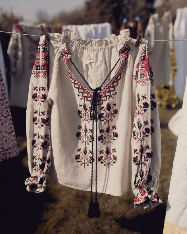 The 'Meera blouse